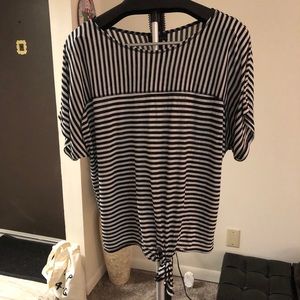 Black & White Striped Top W/Front Tie Sz. L